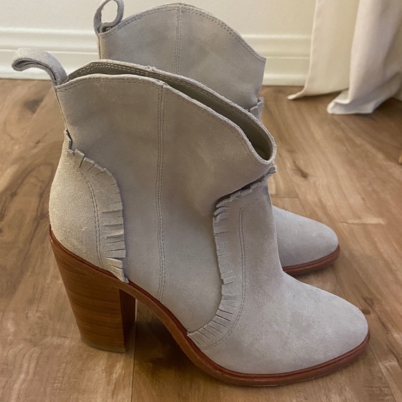 $398 JOIE Tan Brown Suede Block Heel Booties With Fringe Size 38 8 - Picture 4 of 6